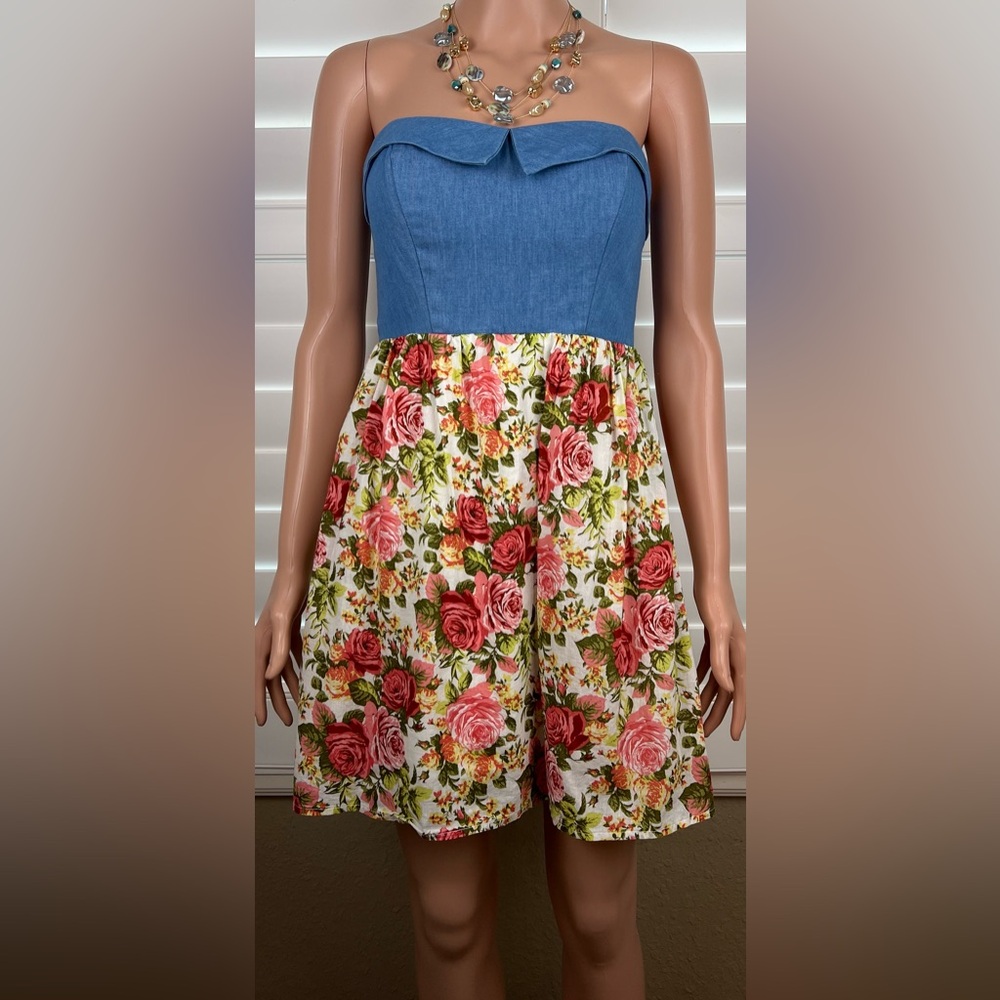 Chambray w/Floral Strapless Dress Sz. 7, by City Triangle